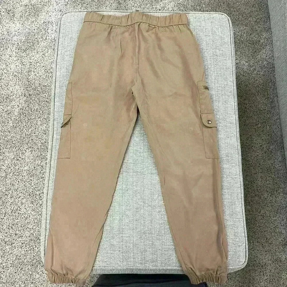 Banana Republic Camel Cargo Pants - Picture 6 of 7
